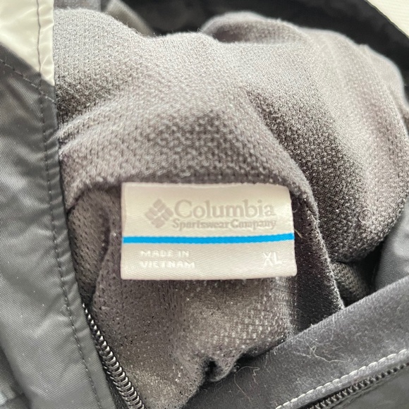 Columbia Breast Cancer Rain Jacket - Picture 7 of 8